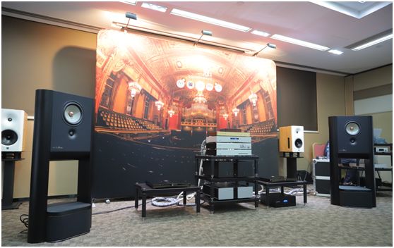 业界丨AVF2019发烧展房，Hi-End器材驾临