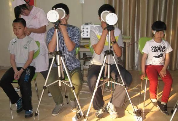 青少年视力矫正多久回本,高价视力矫正骗局揭秘