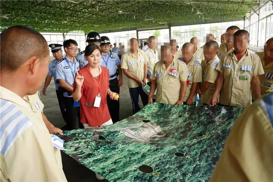 监狱警察业务知识,监狱警察工作10年是什么级别