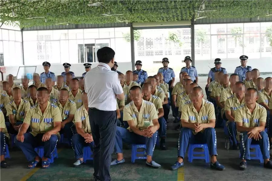 监狱警察业务知识,监狱警察工作10年是什么级别