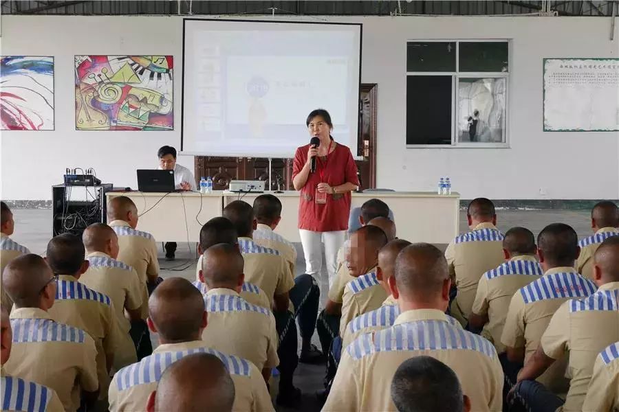 监狱警察业务知识,监狱警察工作10年是什么级别