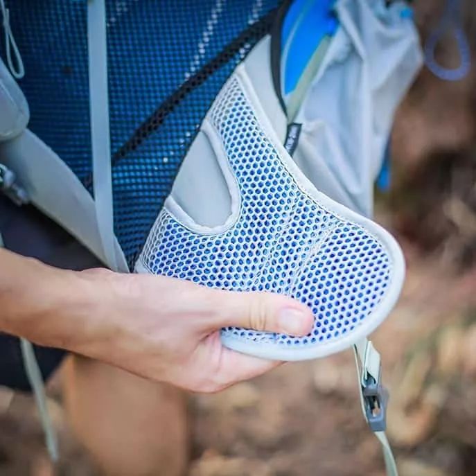 你有你的Lv，我有我的OSPREY。不是很贵，但是很轻。安排！！