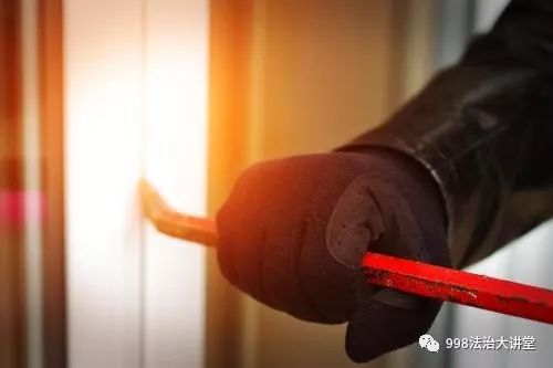 家中失窃却不知道具体时间怎么办,发现家里进小偷时应该怎么处理