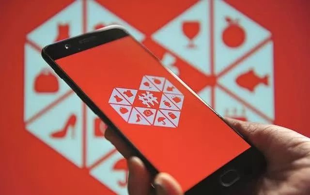 听说｜中国化妆品消费者开始偏好小众产品、柔性屏手袋亮相美国纽约LV时装秀......