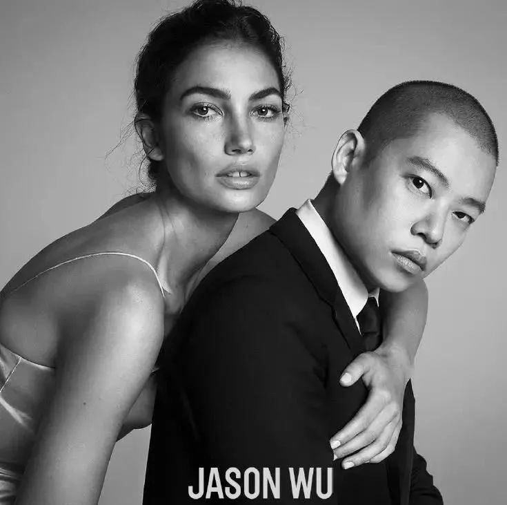 听说｜中国化妆品消费者开始偏好小众产品、柔性屏手袋亮相美国纽约LV时装秀......