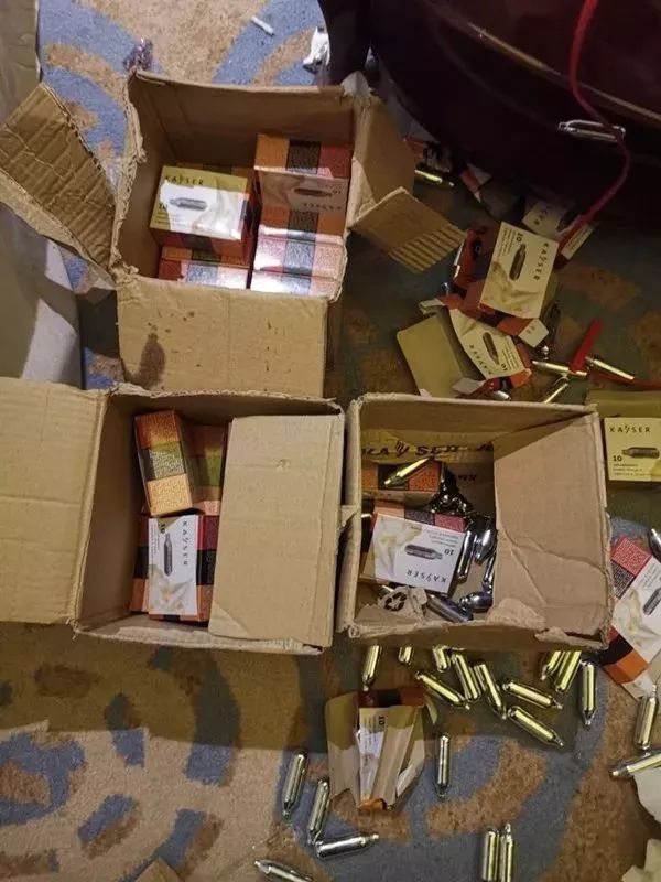 今年湖州首起|“富二代”们碰这种东西被拘留！