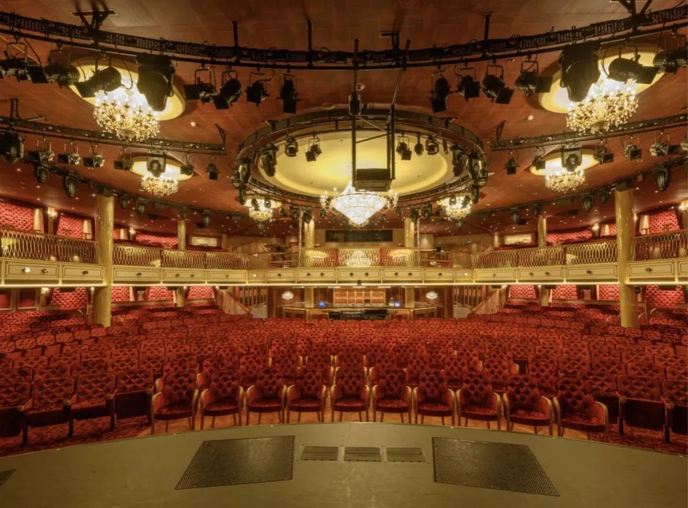 邮轮旅行更多的是以船上体验为主,国际邮轮旅行者绝佳海岸之旅