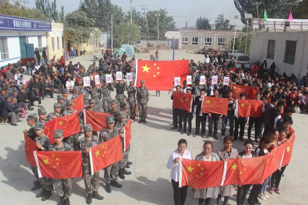 甘为扶贫路上“垦荒牛”——南疆军区政治工作部某处处长秦永刚扶贫工作纪实