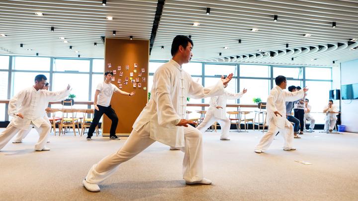 鍙傝浼犲寲闆嗗洟鐨勫彂灞曞彶,鍙傝浼犲寲闆嗗洟鎰熷彈