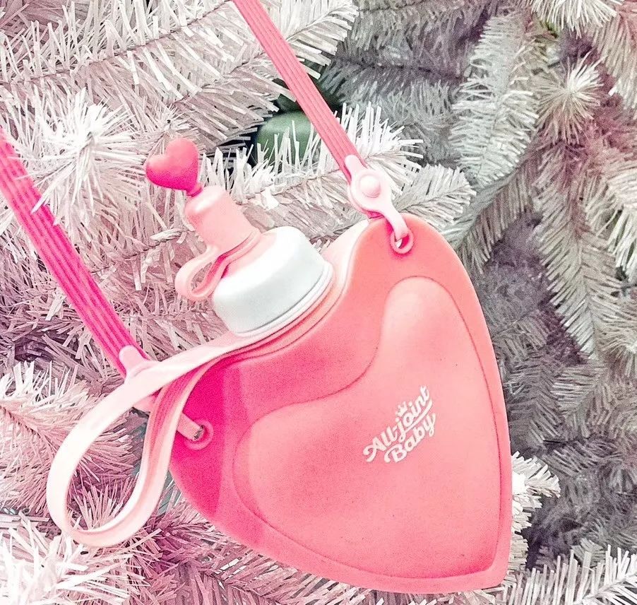 可以折叠的水壶好有创意,可以拉出来的爱心包包