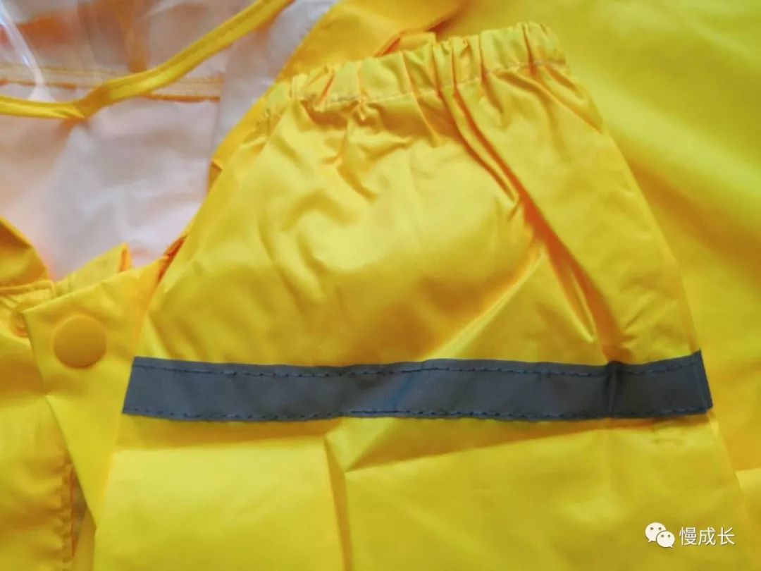 宝宝雨鞋雨衣1-3岁防滑可爱,儿童可爱超萌雨衣