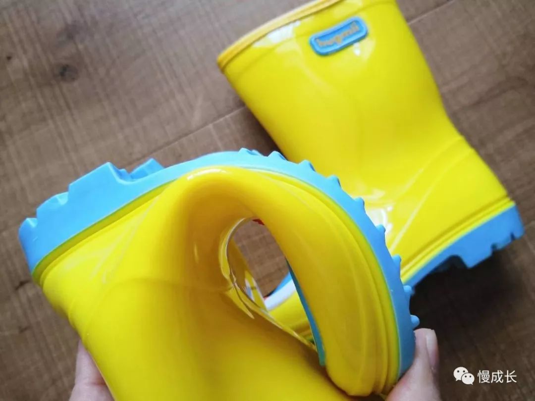 宝宝雨鞋雨衣1-3岁防滑可爱,儿童可爱超萌雨衣