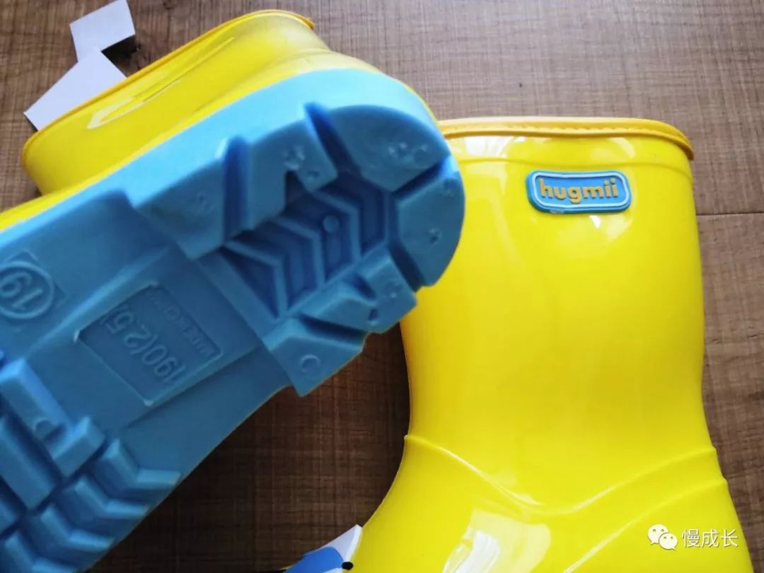 宝宝雨鞋雨衣1-3岁防滑可爱,儿童可爱超萌雨衣