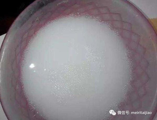 宝宝被蚊子咬了擦的药膏,宝宝蚊子叮咬能用花露水风油精吗