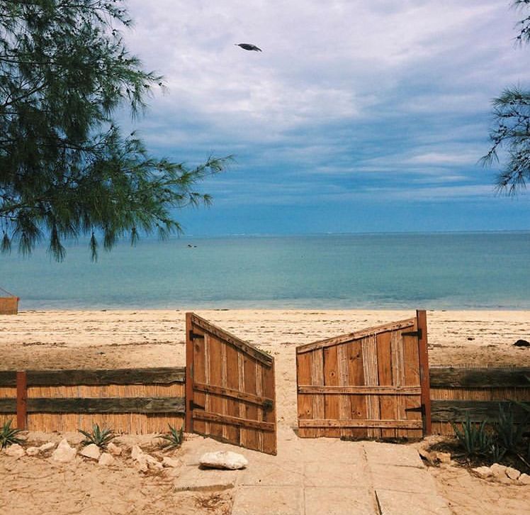 电子签又一国!海景堪比马代,物价却比泰国还低!直飞碾压朋友圈99%好友