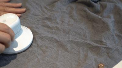 「海淘」OMG！这个巴掌大的电熨斗，不插电不加水能烫衣服，还能当充电宝