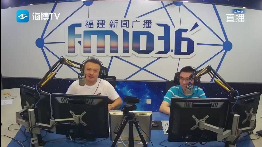 运动扭伤脚踝冷敷还是热敷,扭伤了脚需要冰敷吗还是热敷