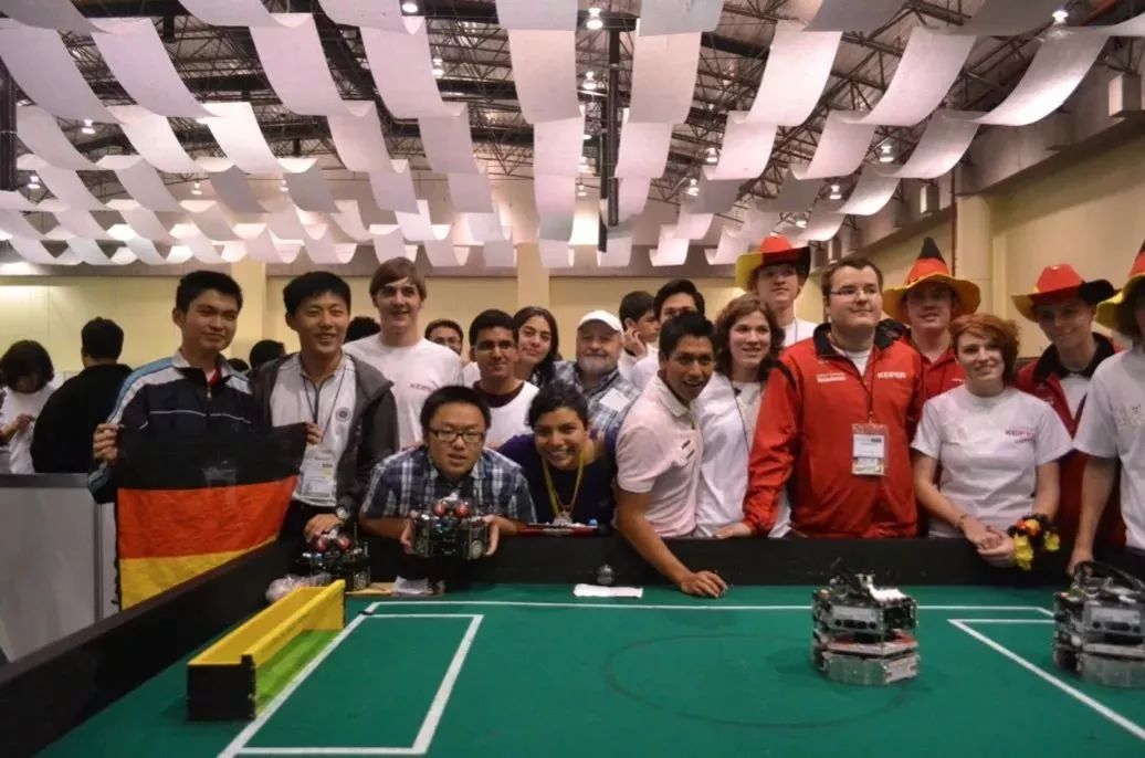 上海市宝山中学靠近复旦大学,宝山区与复旦共建学校