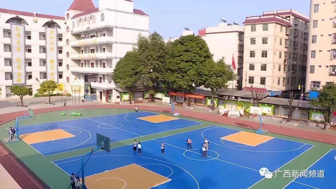 南宁民办“小升初”今年不“考”了？！电脑派位+面谈为何让家长更焦虑