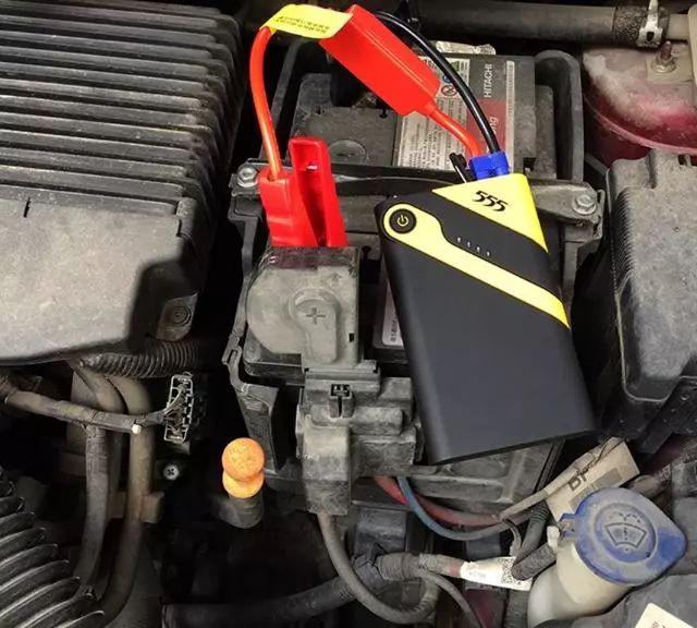 「注意」一言不合全车爆闪竟然是因为......司机不看会后悔