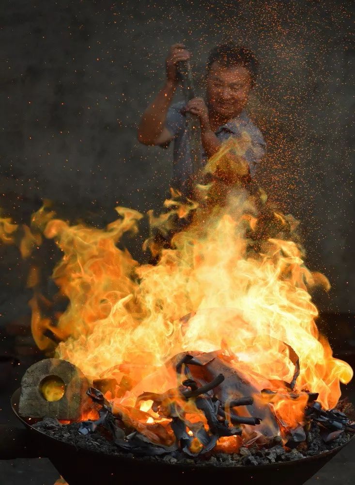 招募｜李英杰“光影非遗川南行”摄影工作坊