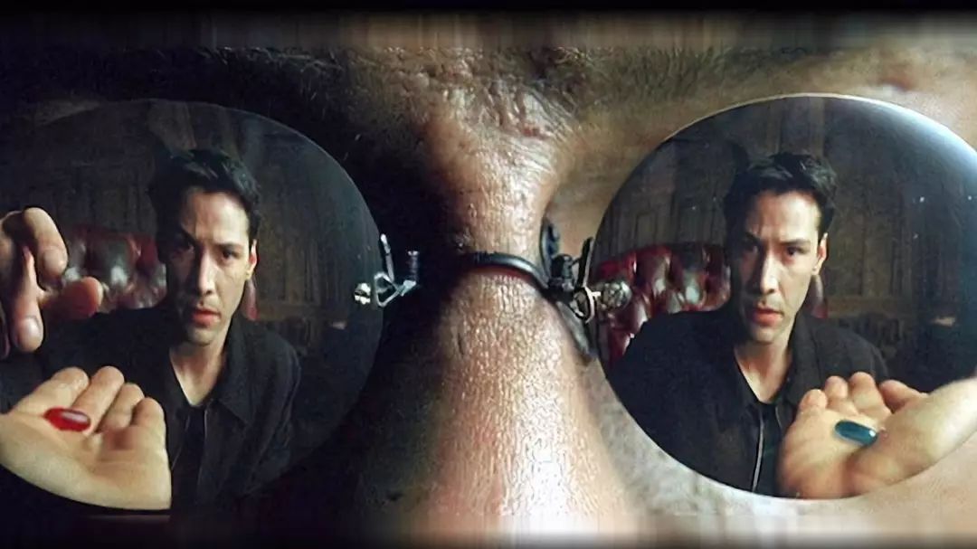 为什么说黑客帝国导演是外星人,黑客帝国导演为什么要变性