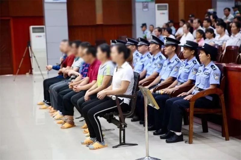 云联惠案黄某庭审直播,云联惠案件有多少人被判刑