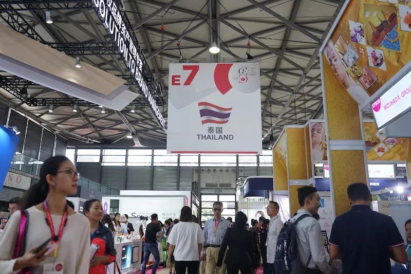 泰妆中国妆对比,泰妆越来越韩化了