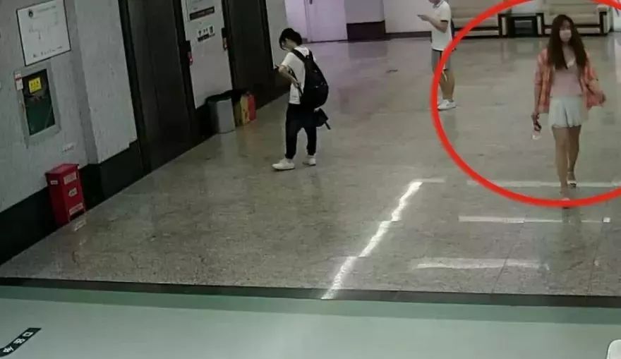 男子扮女装溜进高校,男子扮女装进电梯偷拍被抓