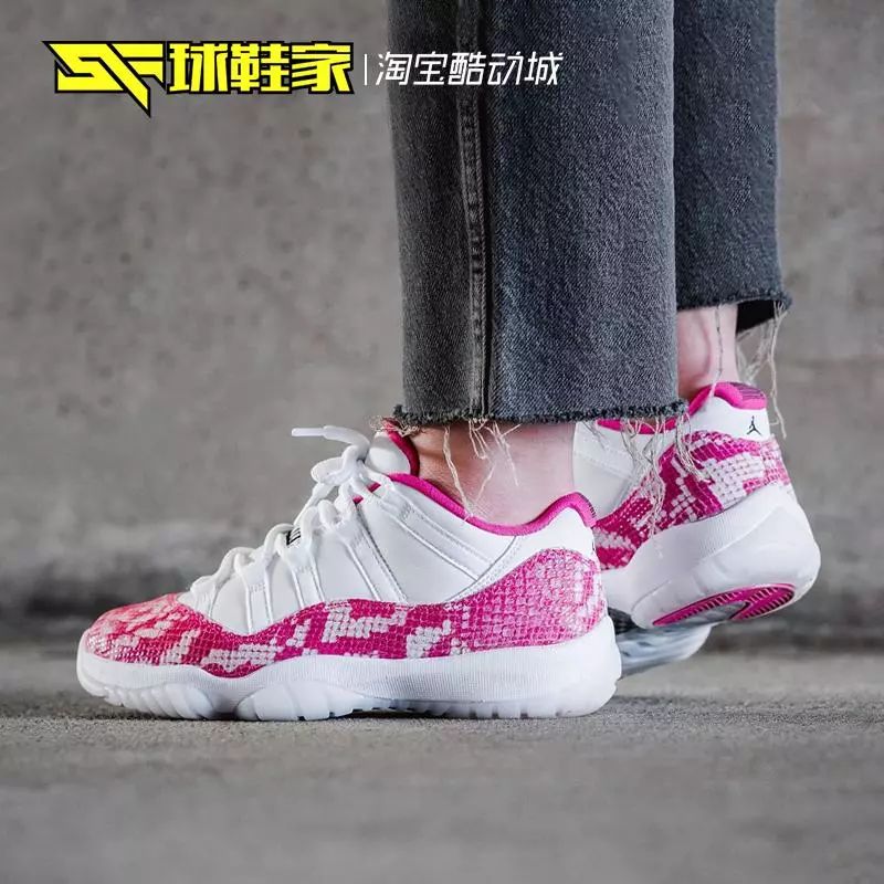 aj1的灰金钩和白色金钩,aj1小倒钩和红钩黑脚趾