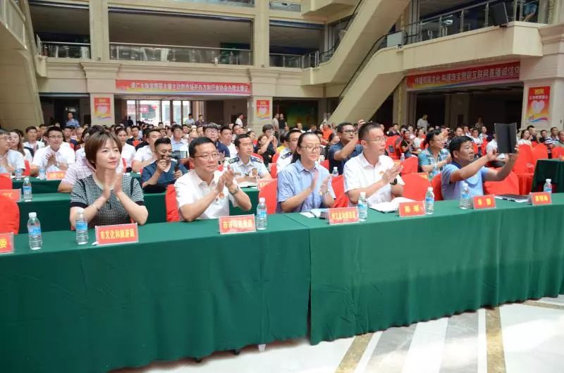 瑞丽珠宝翡翠直播中,瑞丽翡翠直播基地商业模式