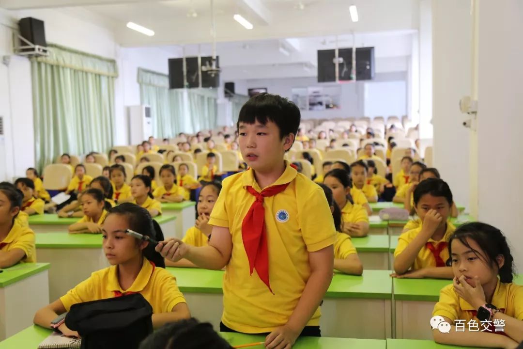 国家交通安全绘画比赛第一名,第七届全国交通安全绘画二等奖