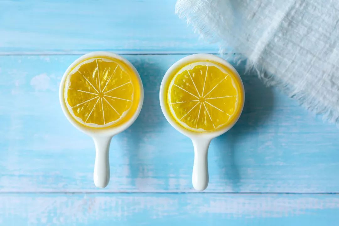 柠檬美白是真的吗,柠檬是感光食物为什么还可以美白