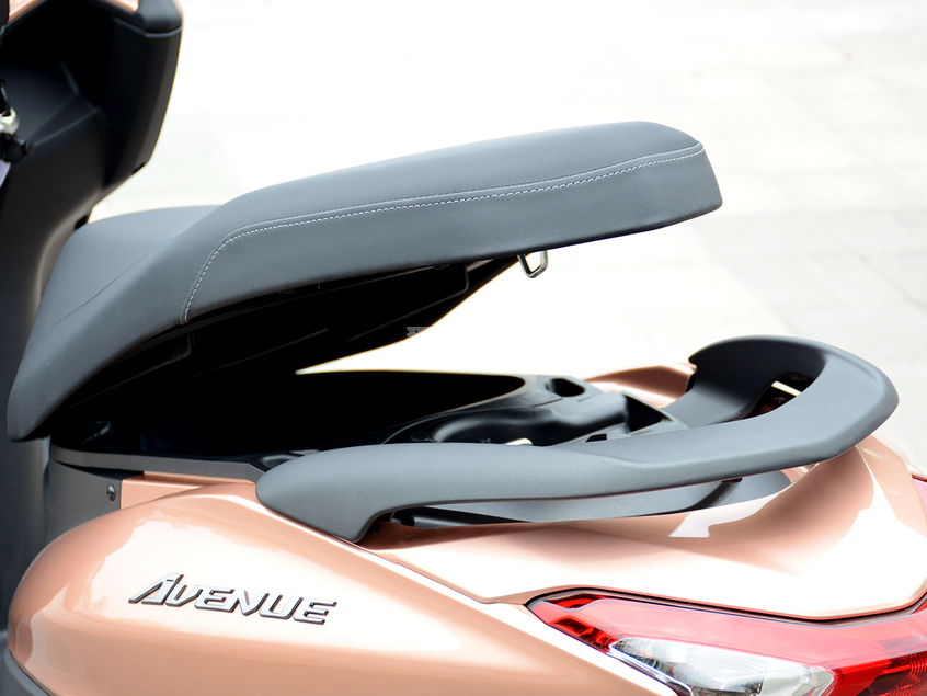 雅马哈巡鹰125和铃木uy125哪个好,本田裂行125和雅马哈巡鹰125比较