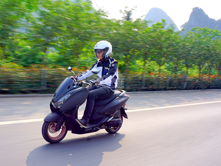 雅马哈巡鹰125和铃木uy125哪个好,本田裂行125和雅马哈巡鹰125比较