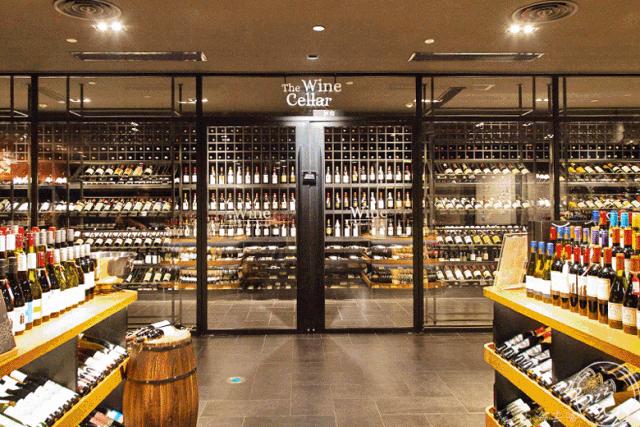 浦东新地标480米,上海浦东逛吃一条街