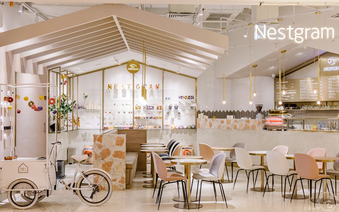 浦东新地标480米,上海浦东逛吃一条街