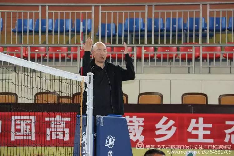 青海民族团结进步杯青少年足球赛,民族团结进步运动会