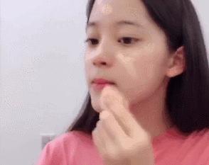 夏天头疼的不是防晒而是化了妆怎么补防晒