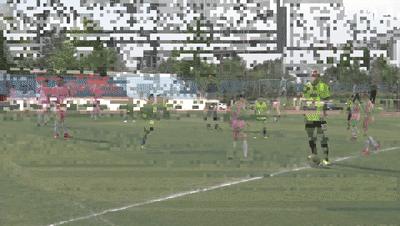 当篮球运动员遇上运动会,当篮球队员遇上足球队员时