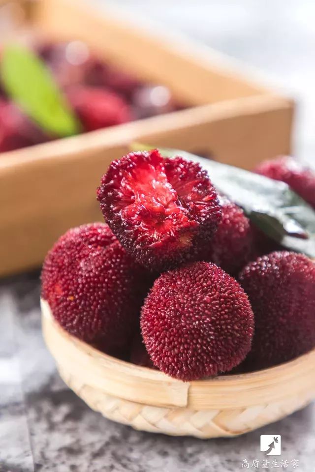 杨梅用盐洗不泡能洗干净嘛,杨梅能用盐清洗干净吗