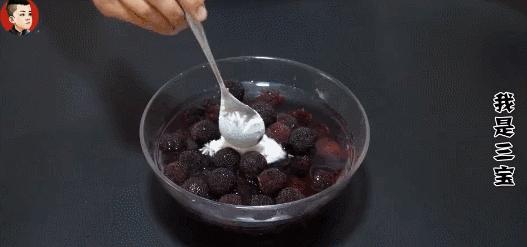 杨梅用盐洗不泡能洗干净嘛,杨梅能用盐清洗干净吗