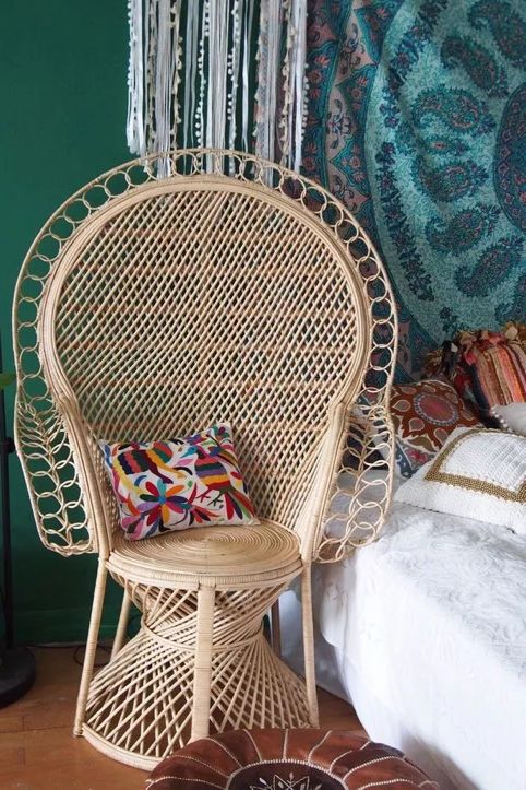 年轻人开始买藤编家具了？因为他们想回家养老了…