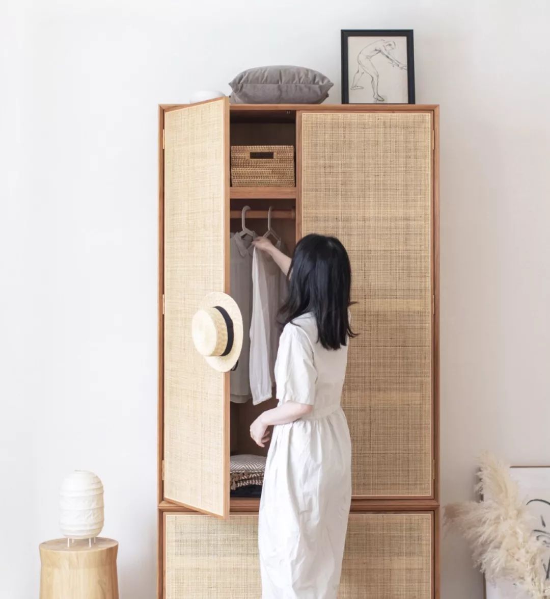 年轻人开始买藤编家具了？因为他们想回家养老了…