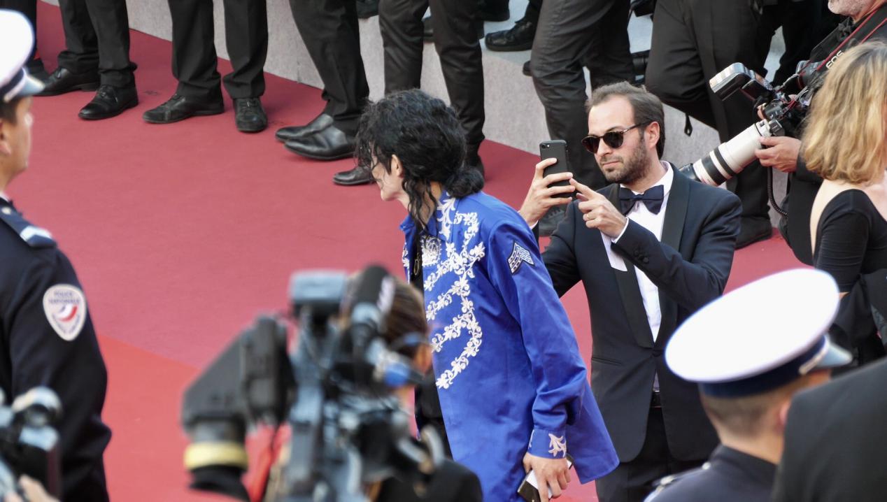 迈克尔杰克逊走戛纳电影节红毯,迈克杰克逊法国电影节