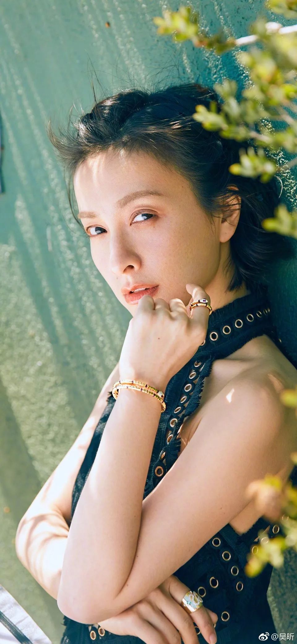 吴昕卖二手衣服被吐槽,吴昕送钟汉良的礼物是真的吗