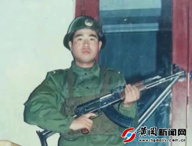 胡顺:“英雄山“上红色情