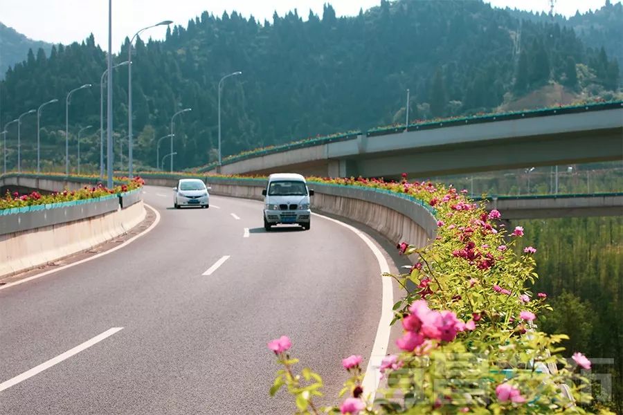 宜昌最美水上公路抖音,宜昌最美公路