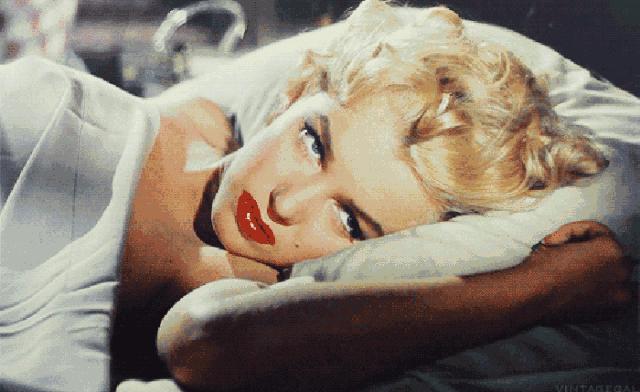 睡觉时到底要不要穿衣服？别害羞！男女都该看看