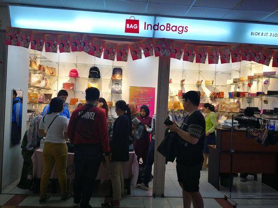 靠地推起家的大佬,大龙网跨境电商营销模式